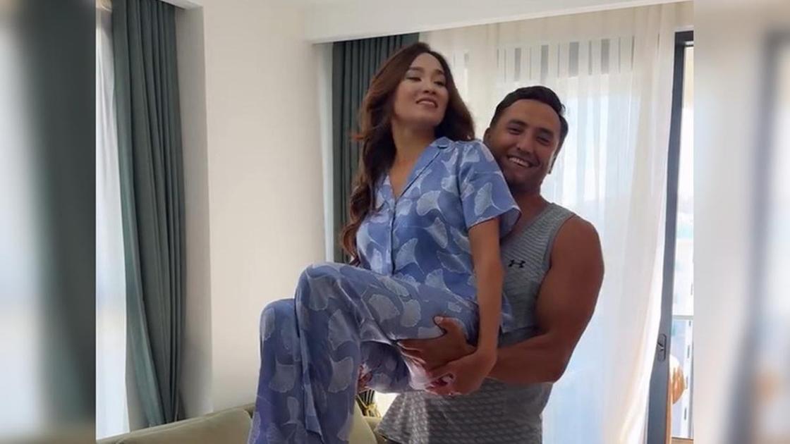 Тауекел Мусилим с женой