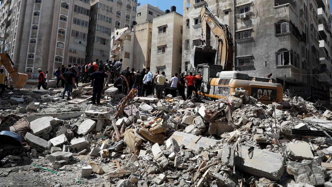 Дом разрушился в Газе