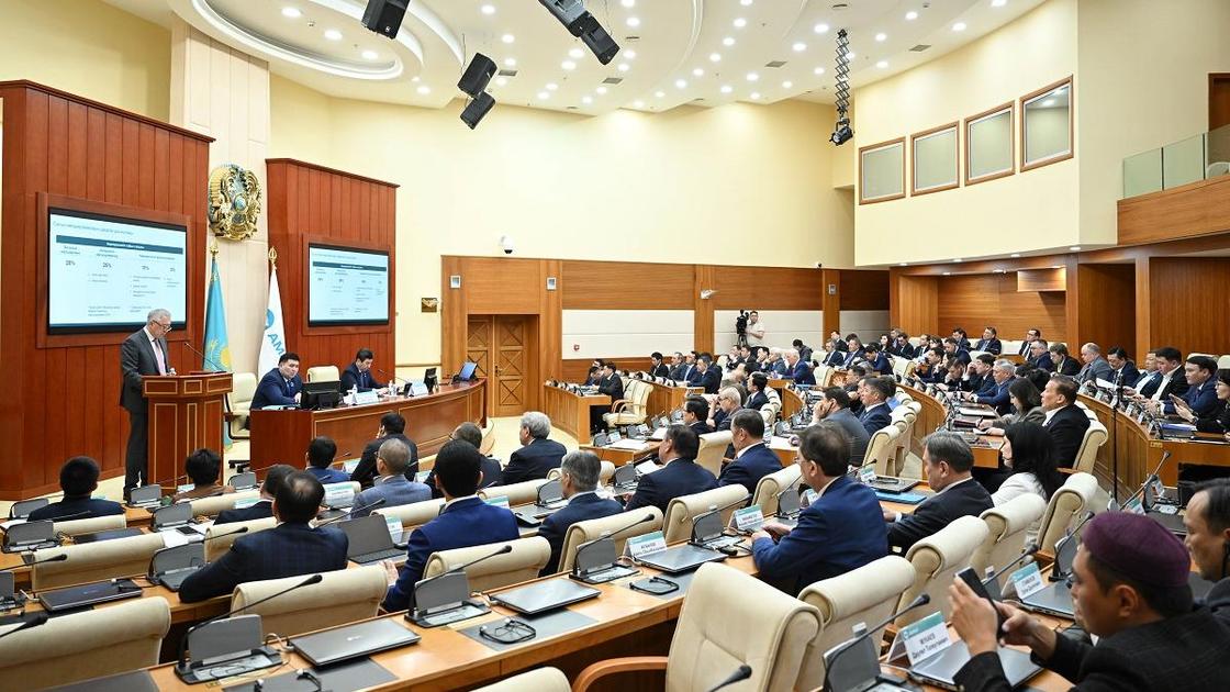 Расширенное собрание фракции "AMANAT"