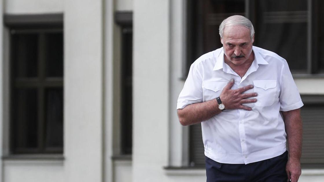 Александр Лукашенко после выступления перед народом