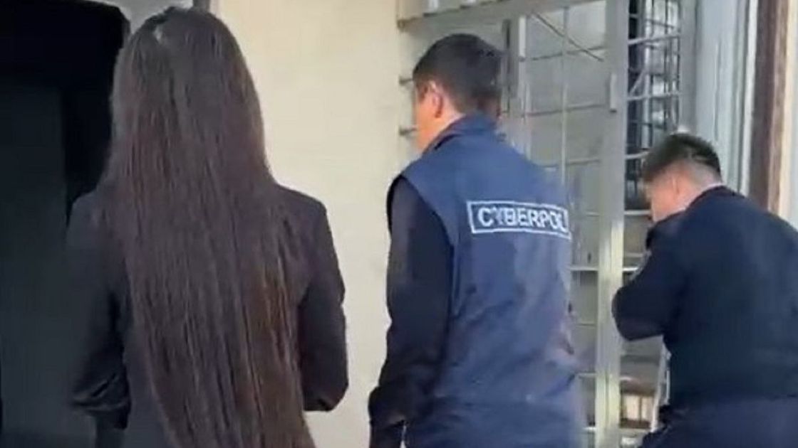 Блогер мен полицейлер