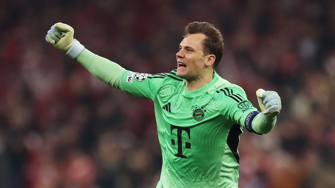 Немецкий футболист Мануэль Нойер