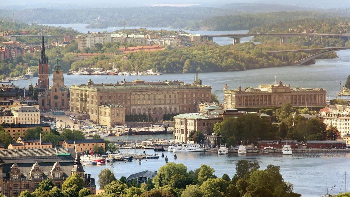 Вид на королевский дворец в Стокгольме