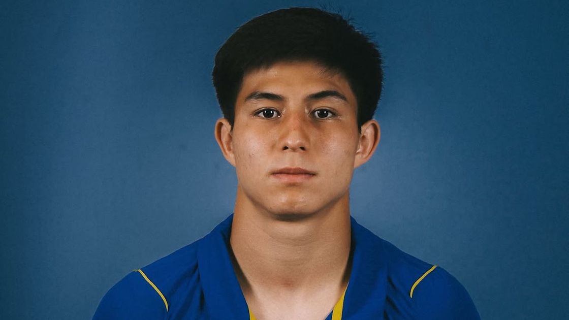 Казахстанский футболист Дастан Сатпаев