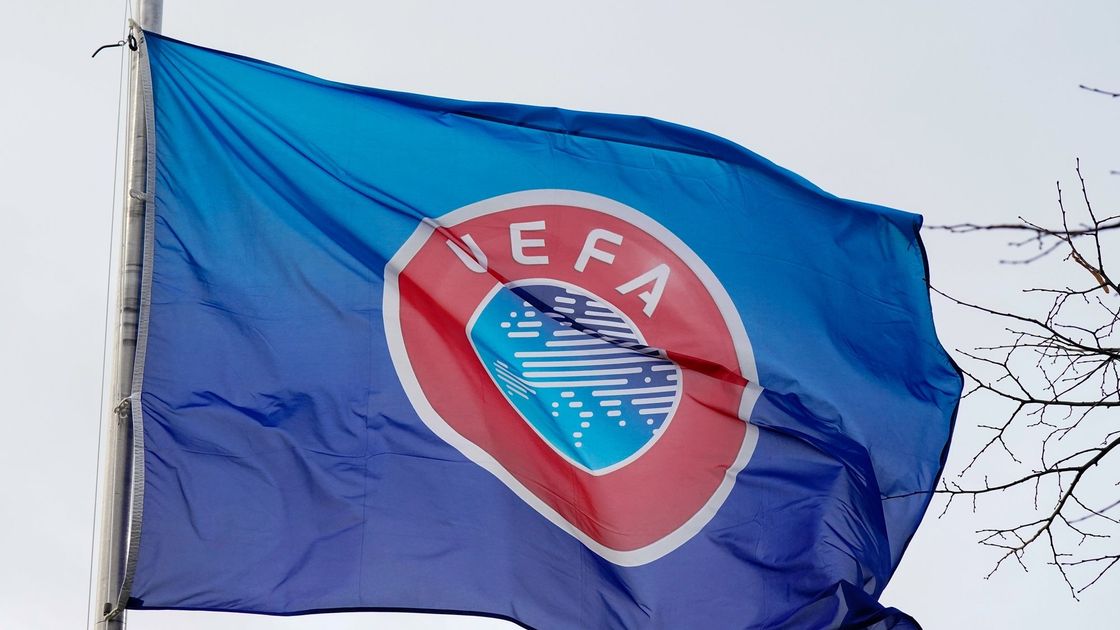 УЕФА логотипі