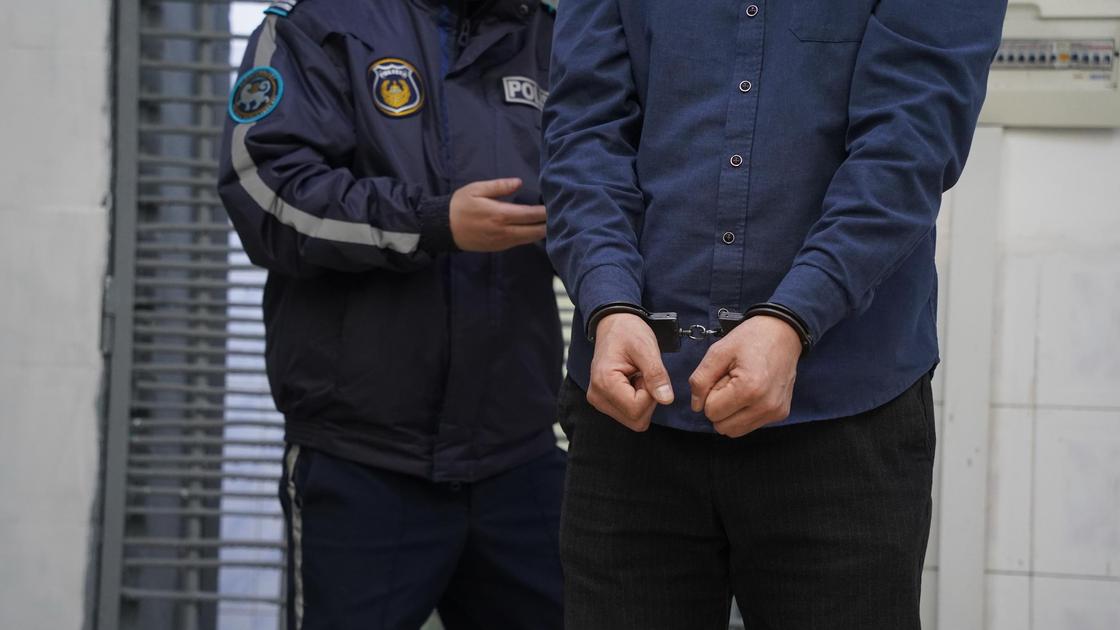 Задержанный мужчина