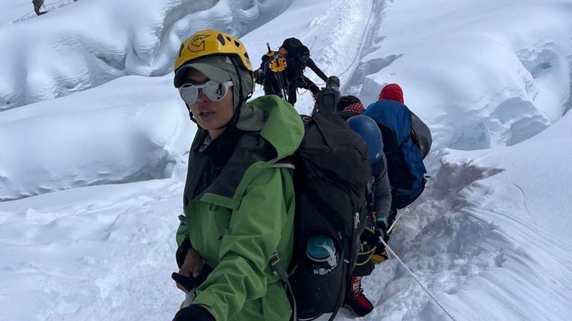 «Не знаю, буду ли продолжать восхождение»: Вика Боня рассказала о трагедии в горах из-за лавины