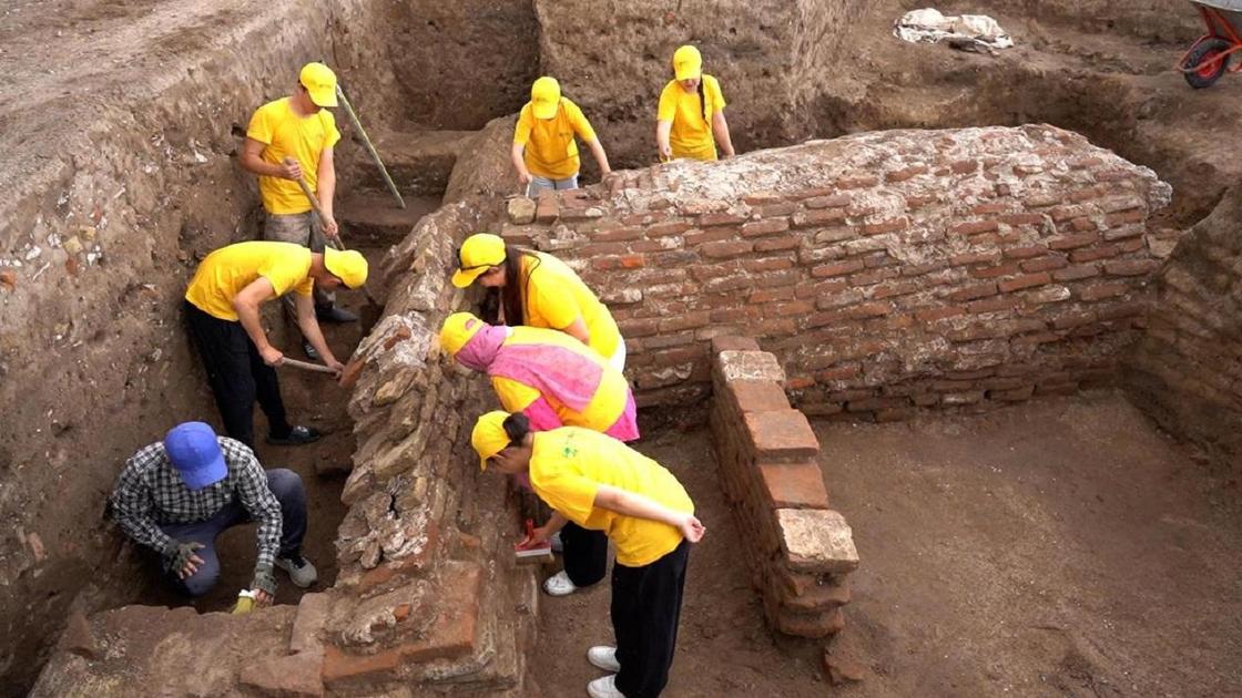 Студенттер Сарайшықта қазба жұмыстарын жүргізді