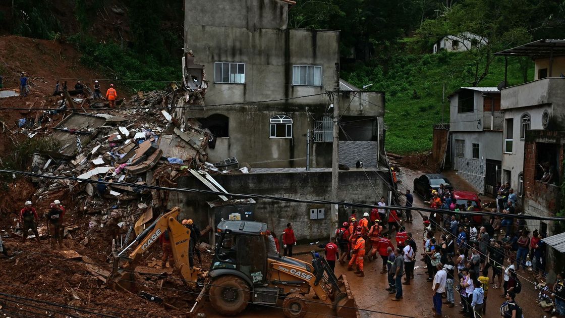 Спасатели устраняют последствия наводнения в Бразилии