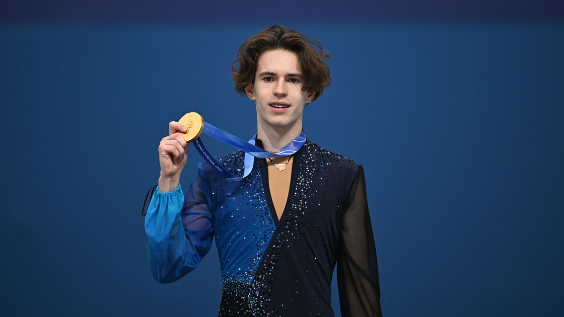 Казахстанский фигурист Михаил Шайдоров