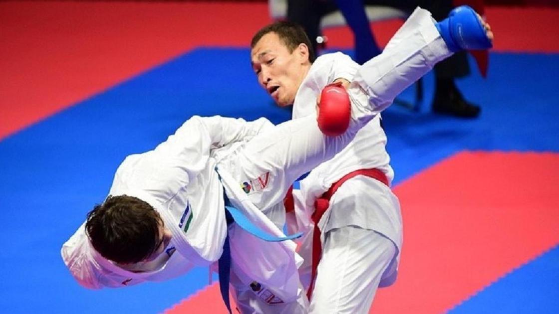 Казахстанец отказался выходить против своего соотечественника на финальный поединок в мировом турнире