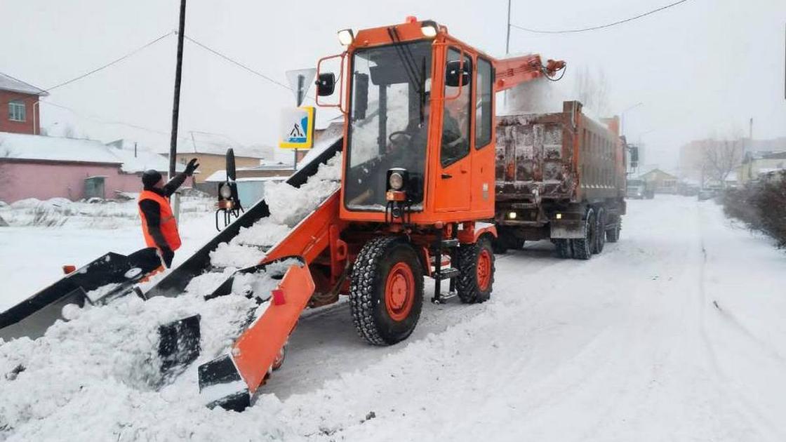 Уборка снега в Астане