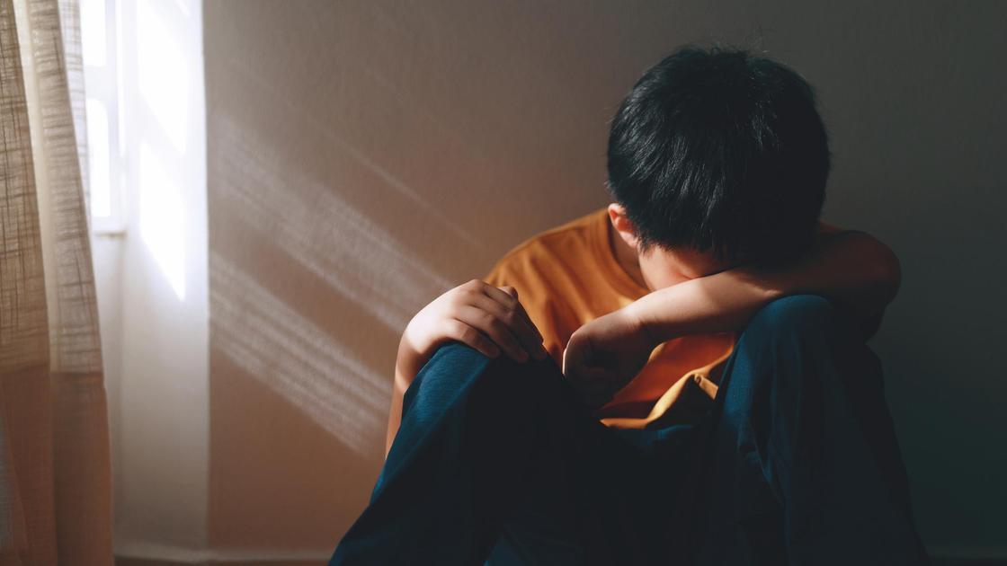 Ребенок плачет