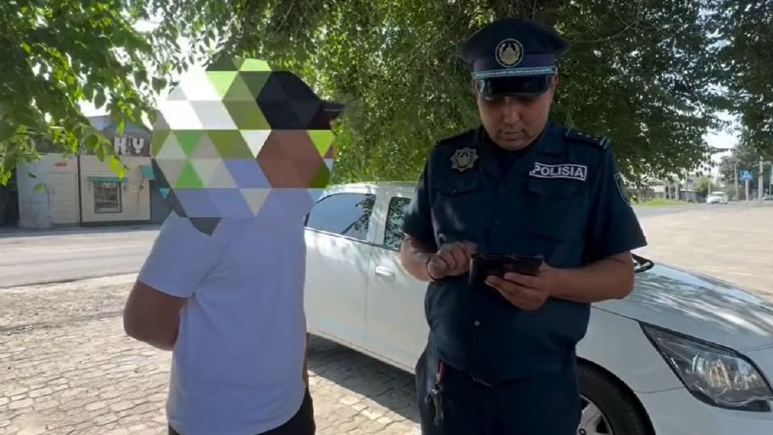 Талдыкорганец и полицейский