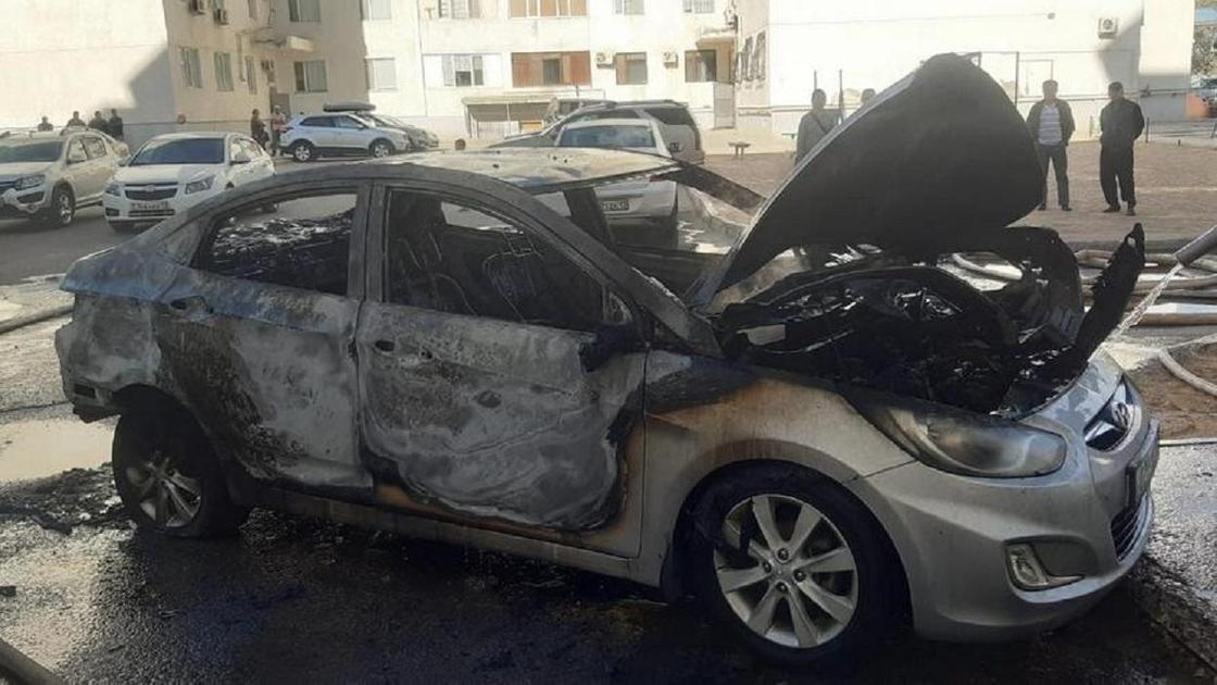 Автомобиль сгорел в пожаре