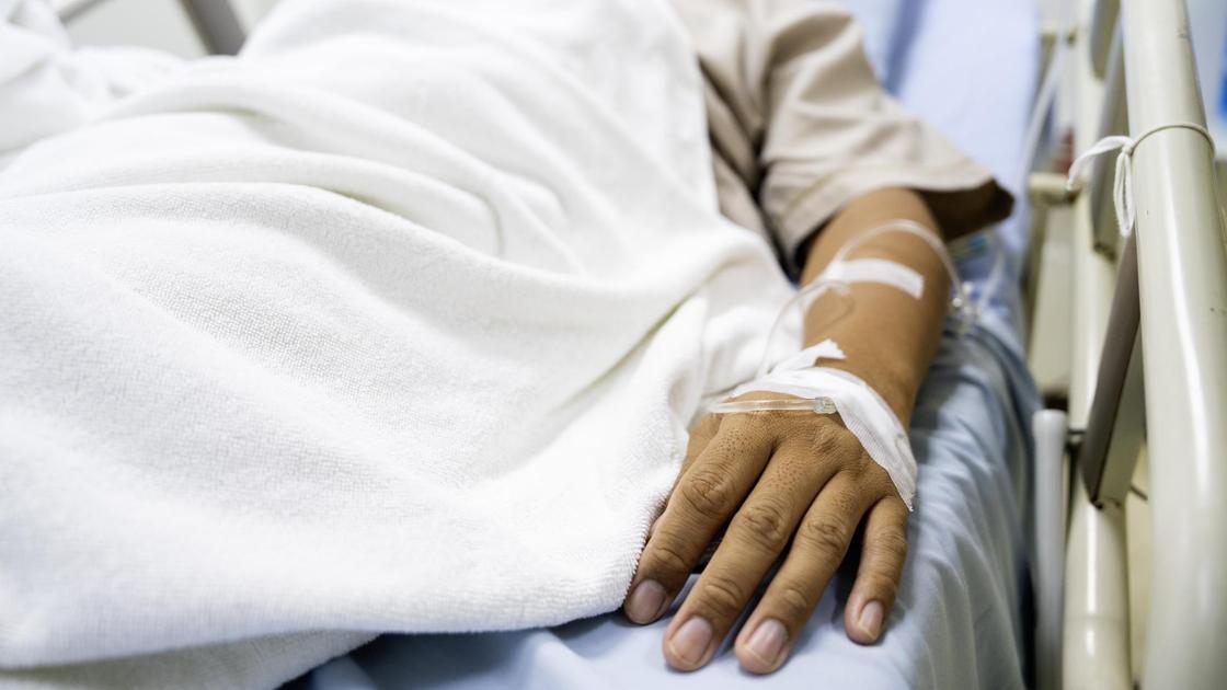 Мужчина в больнице