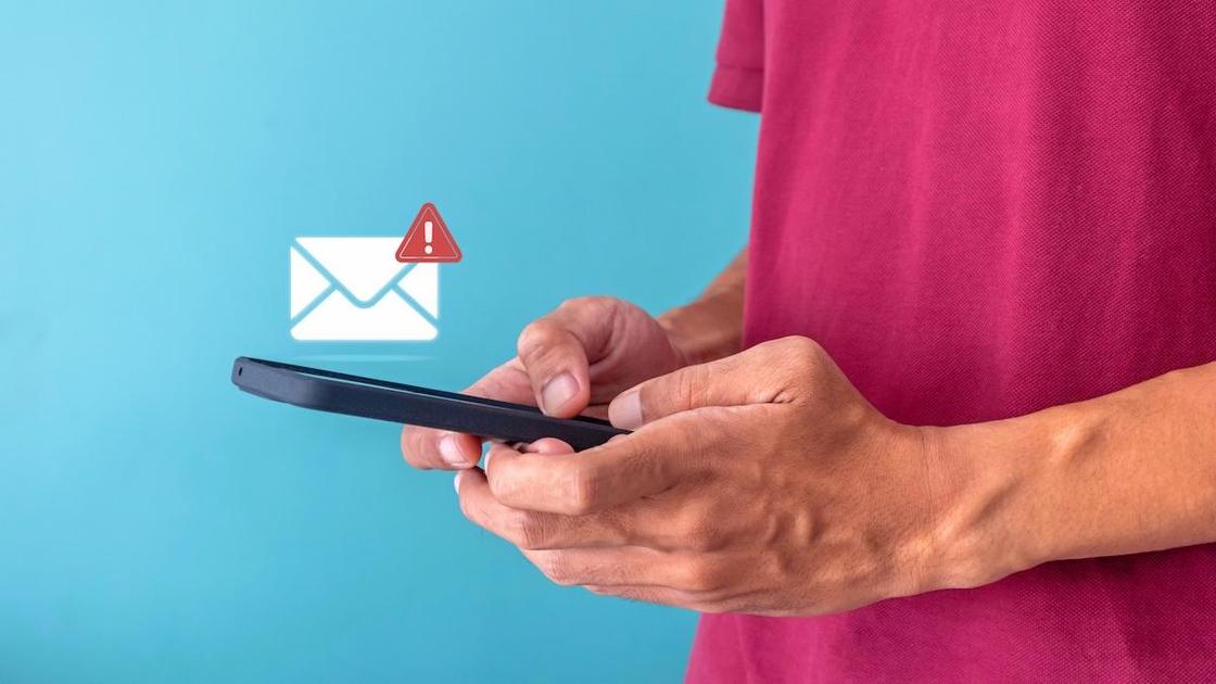 Смартфон в руках