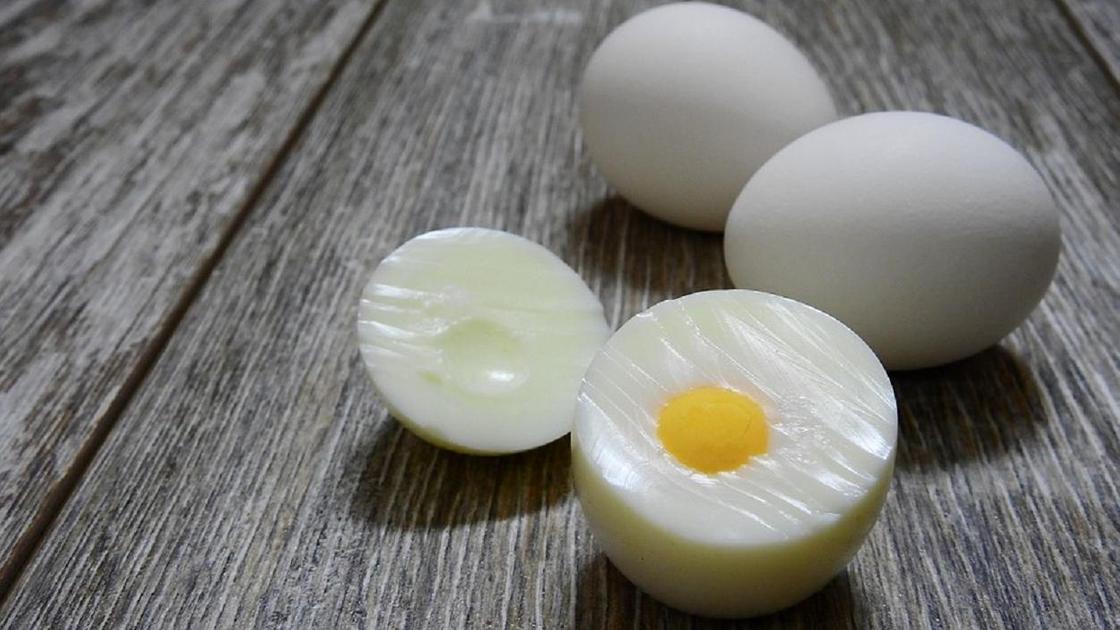 Отваренные яйца