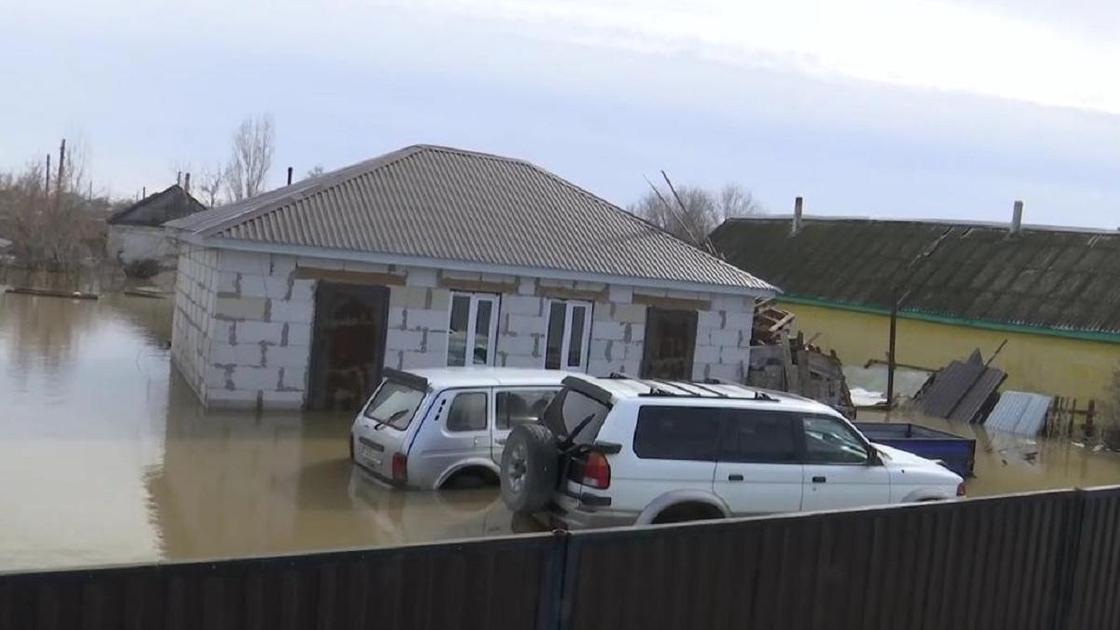 Дамба в казахстане прорыв. Правда что казахстан затопило. Наводнение сели. Правда что казахстан затопило. Наводнение в казахстане.