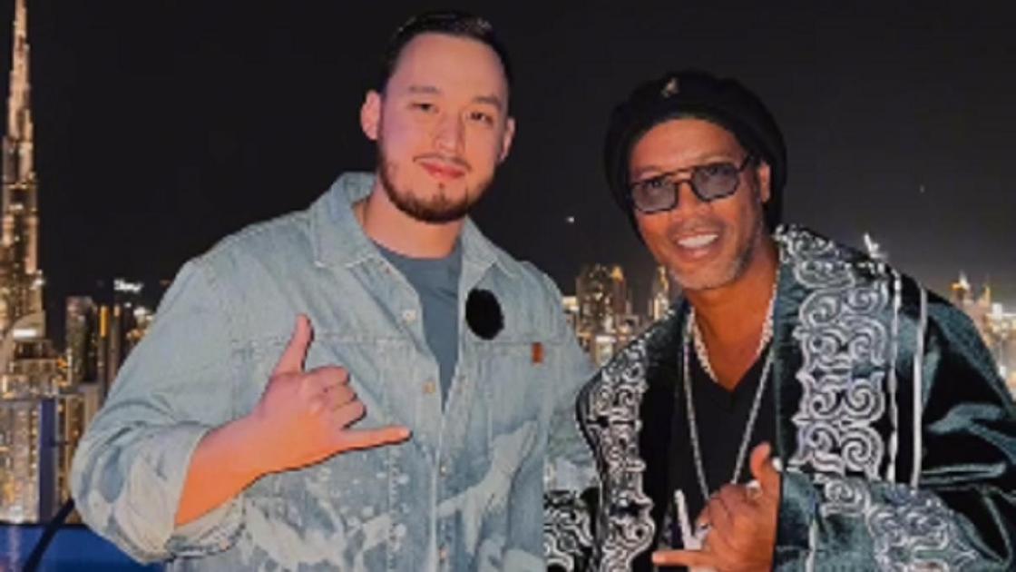 Роналдиньо в шапане