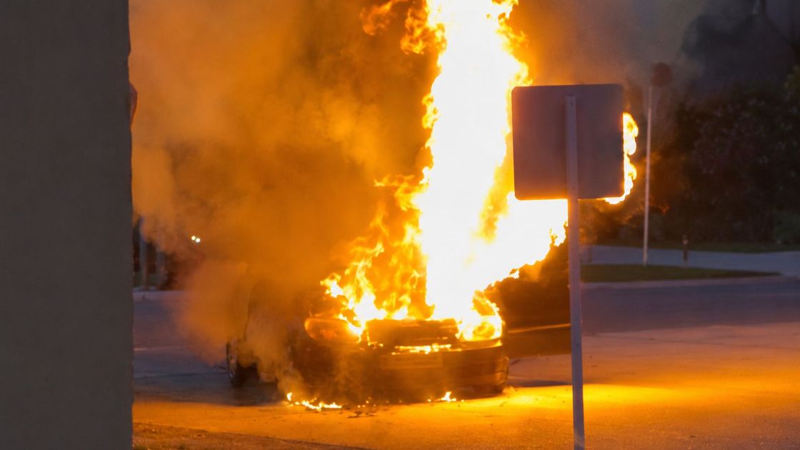 Авто сгорело в Мангистауской области