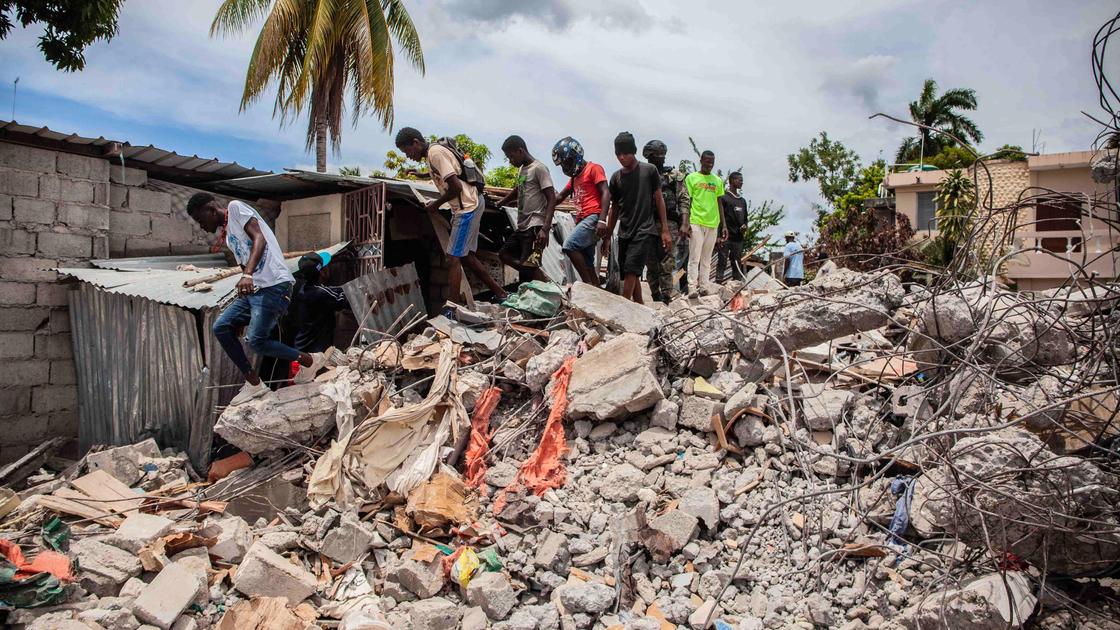 Разрушения после землетрясения на Гаити