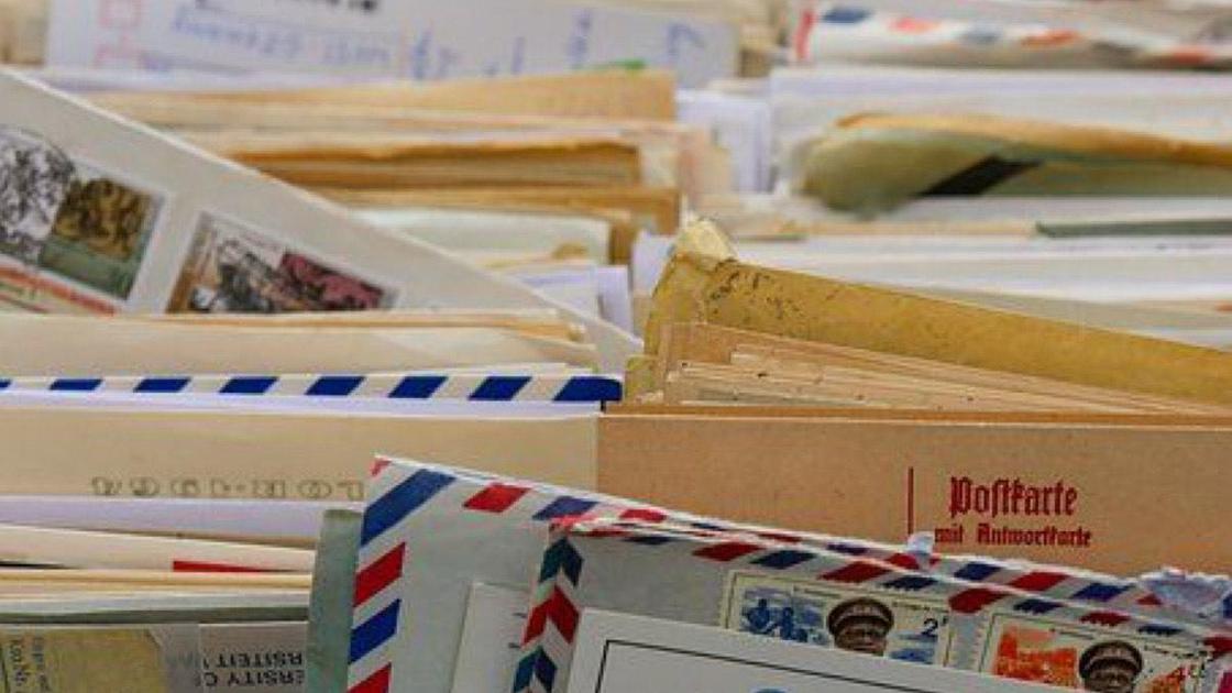 конверты с письмами