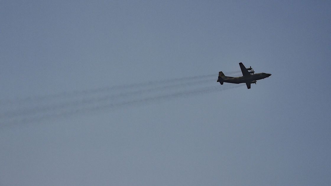 Ан-12 ұшағы