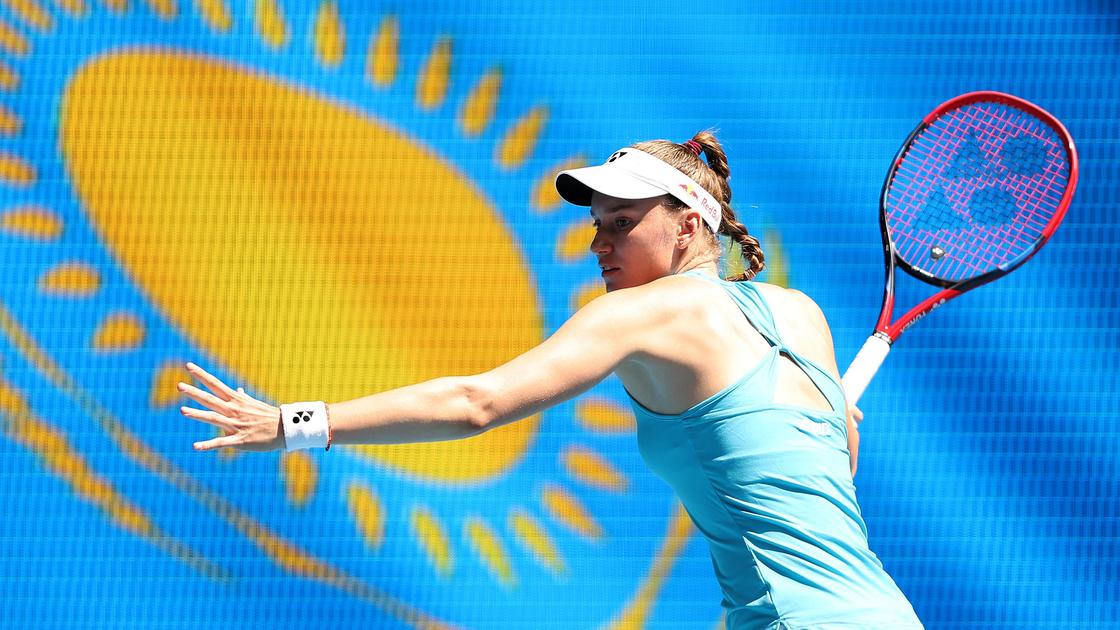 Казахстанская теннисистка Елена Рыбакина