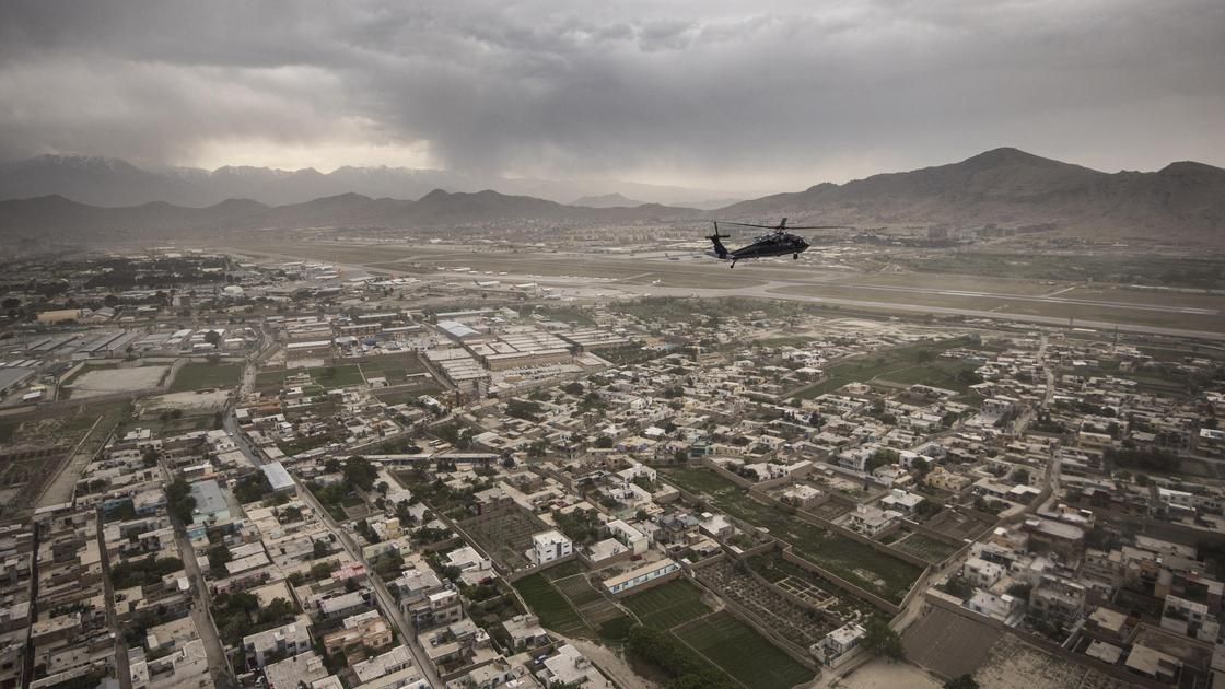 Вертолет над Кабулом