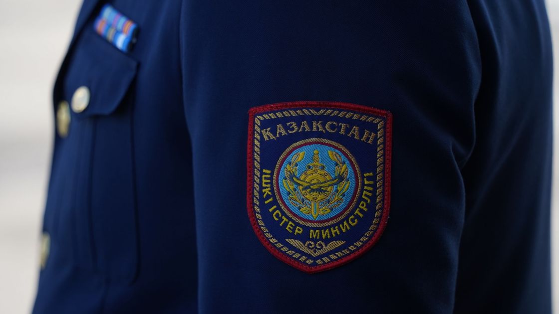 Полицейский в форме