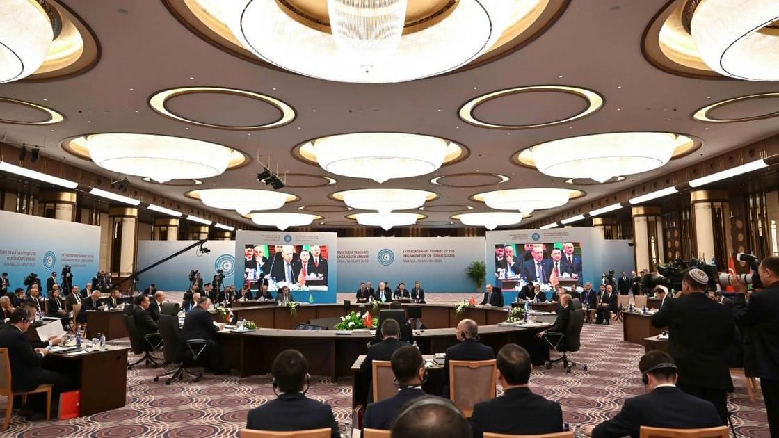 Касым-Жомарт Токаев на саммите Организации тюркских государств