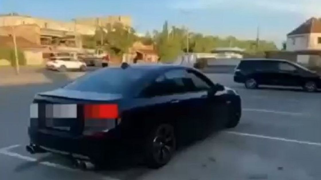 Автомобиль
