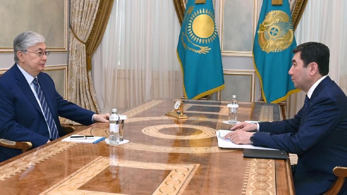 Тоқаев пен Қошанов Тоқаев пен Қошанов