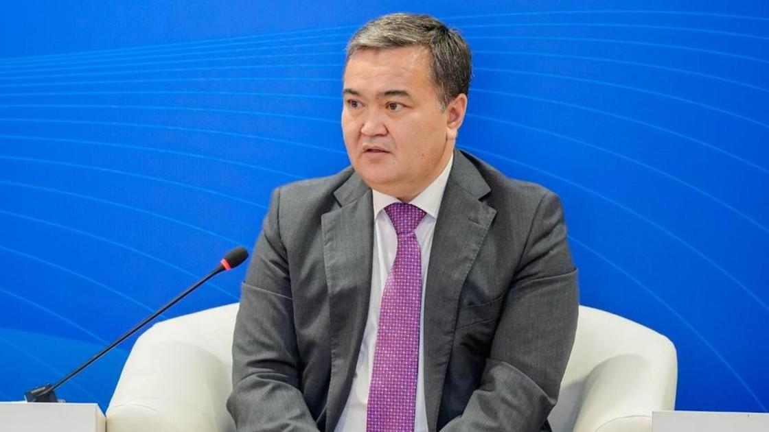 Женис Касымбек