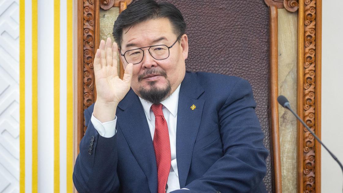 Гомбожавын Занданшатар