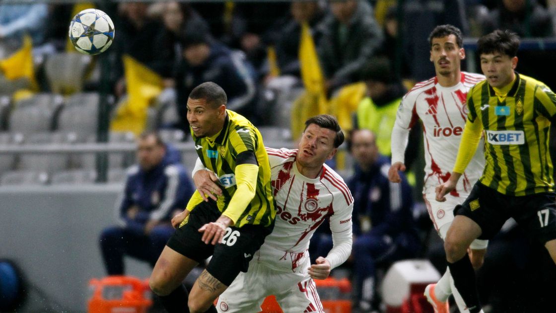 Матч "Кайрата" и "Олимпиакоса" в ЛЧ