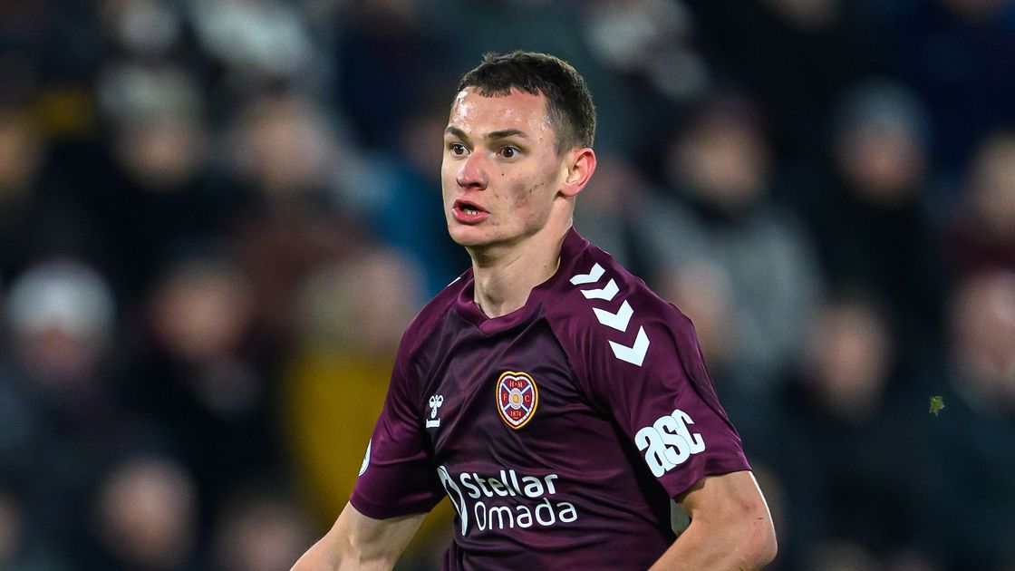 Казахстанский футболист Ислам Чесноков