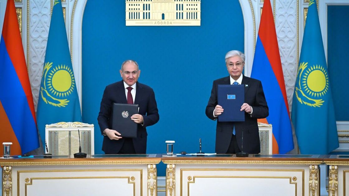 Касым-Жомарт Токаев и Никол Пашинян