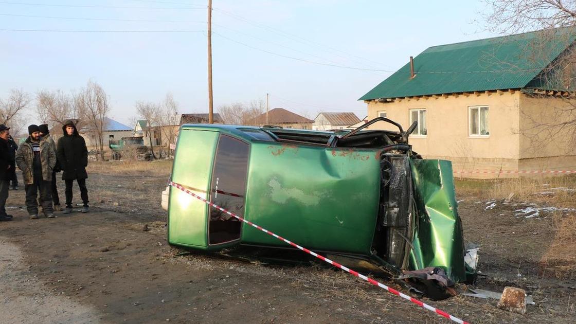 Машина, поврежденная в аварии в Алматинской области