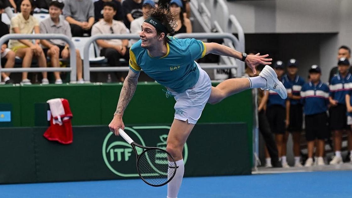 Казахстанский теннисист Александр Бублик