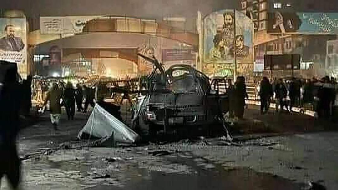 Место третьего взрыва в районе аэропорта в Кабуле