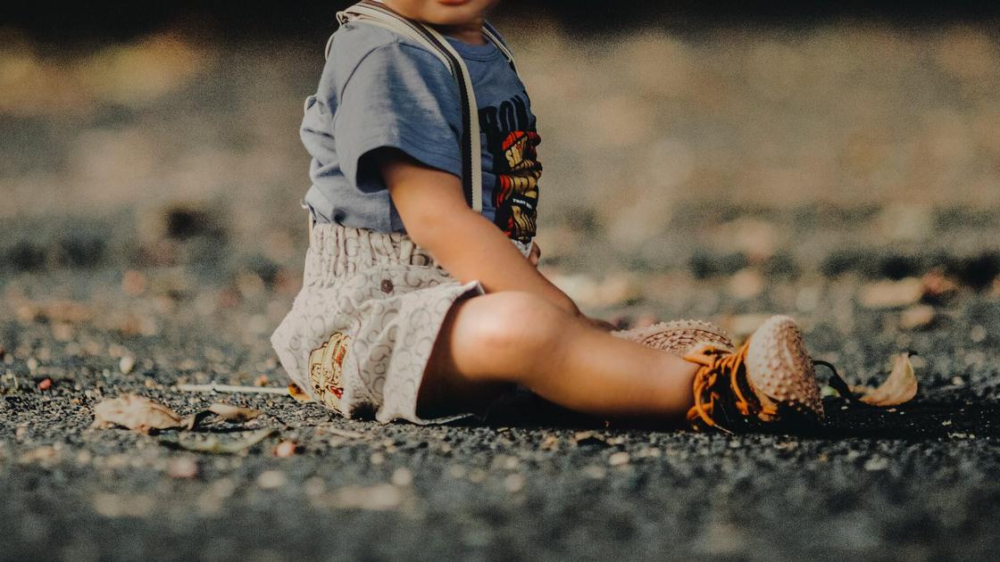 Ребенок упал в септик и умер в Алматинской области NUR.KZ