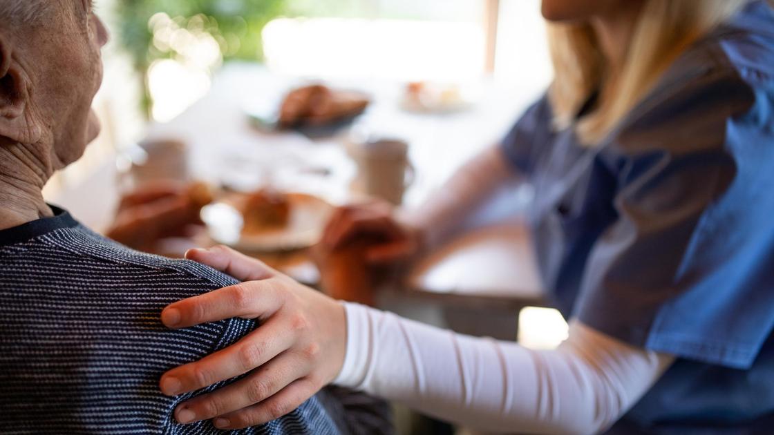 Помощь пенсионеру