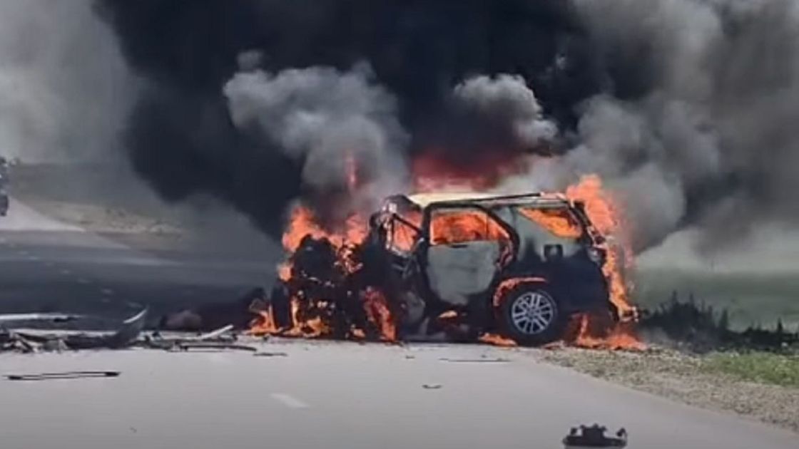 Автомобиль загорелся после аварии