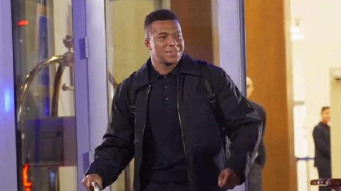 Килиан Мбаппе в Алматы