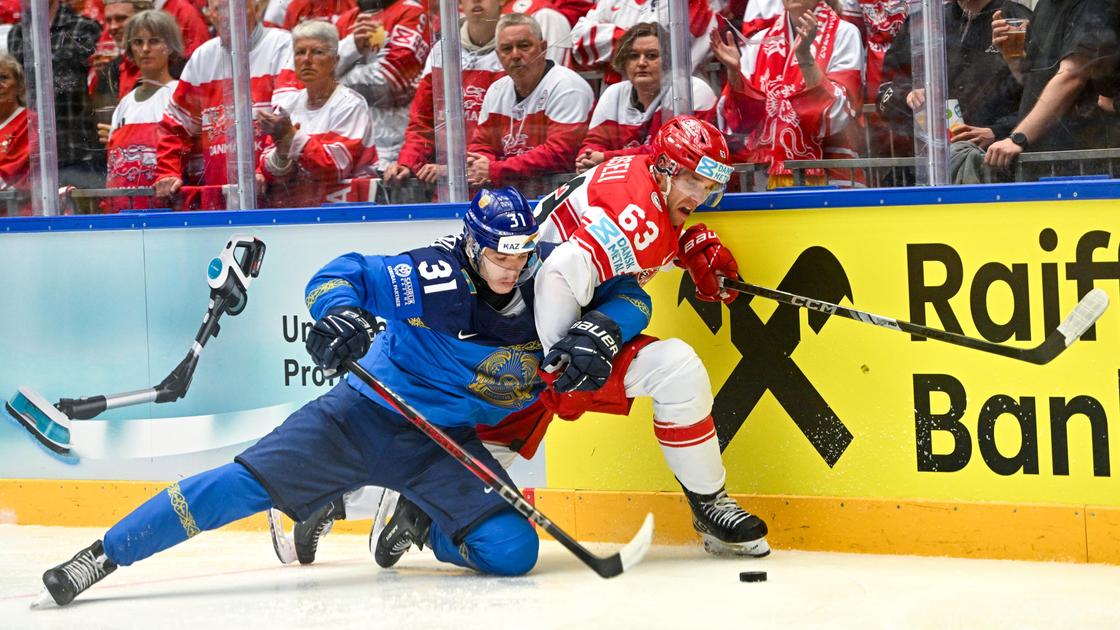 Матч сборных Казахстана и Дании по хоккею на ЧМ-2025