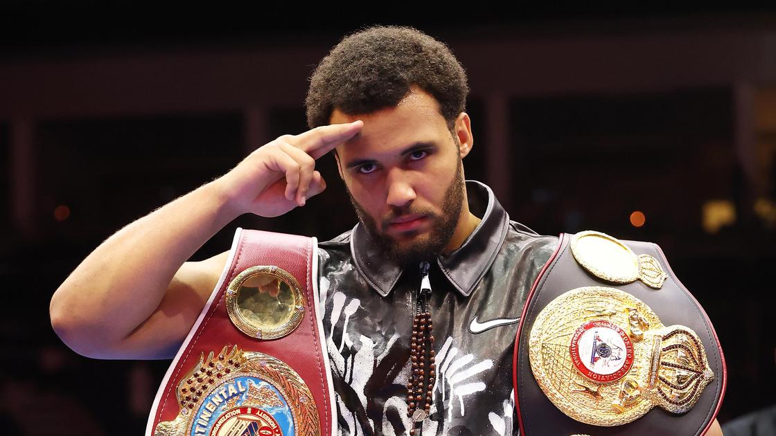 Английский боксер Мозес Итаума