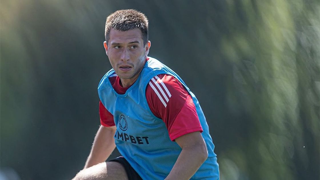 Казахстанский футболист Лев Скворцов