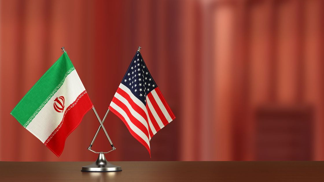 Флаги Ирана и США